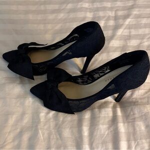 Women’s Black Lace Pointed-Toe Heels with Bow